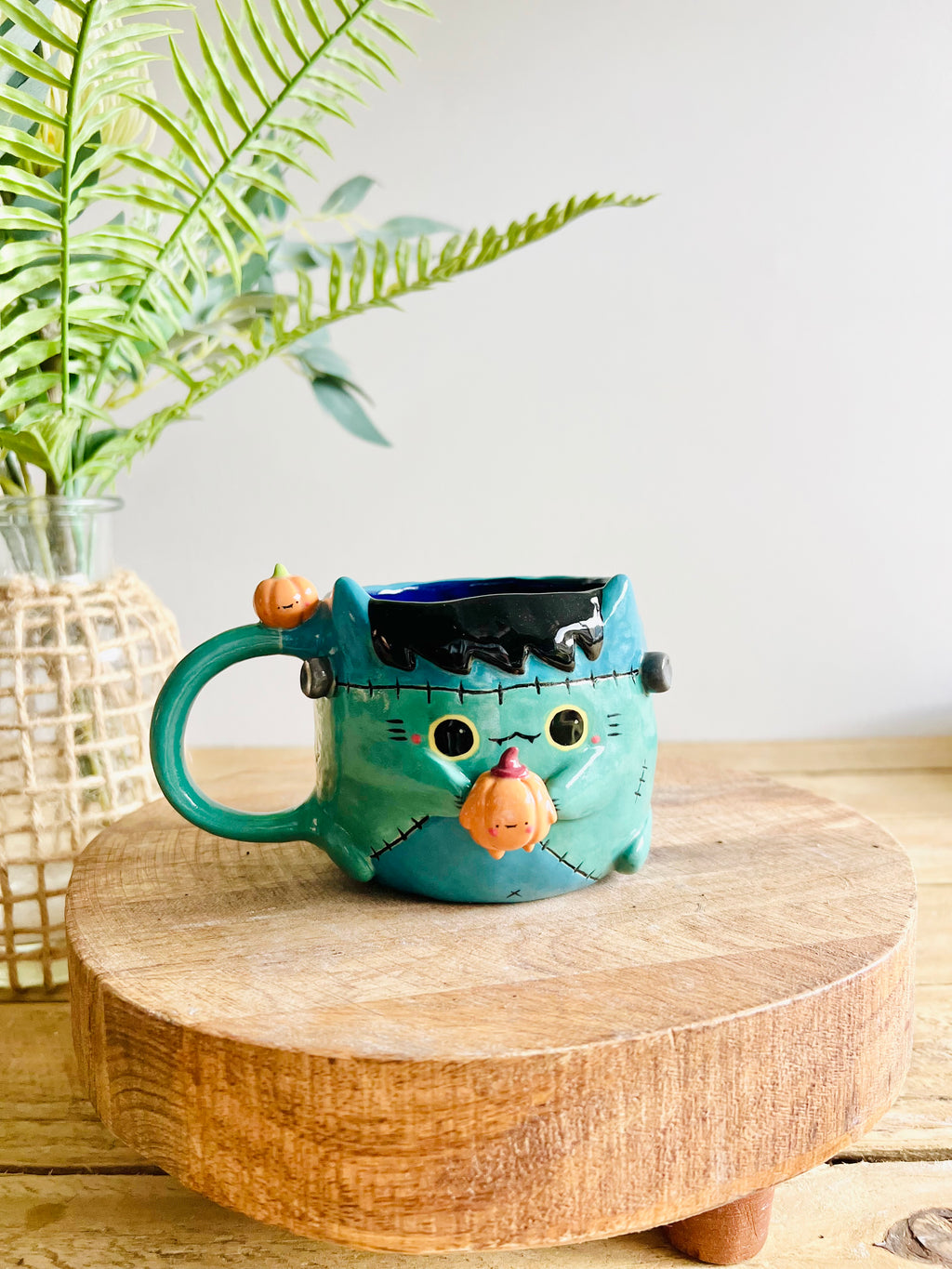 Franken-kitty mug with pumpkin friends