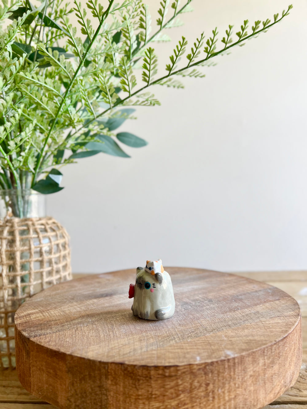 Cat friends bud vase, photo 5 of 9