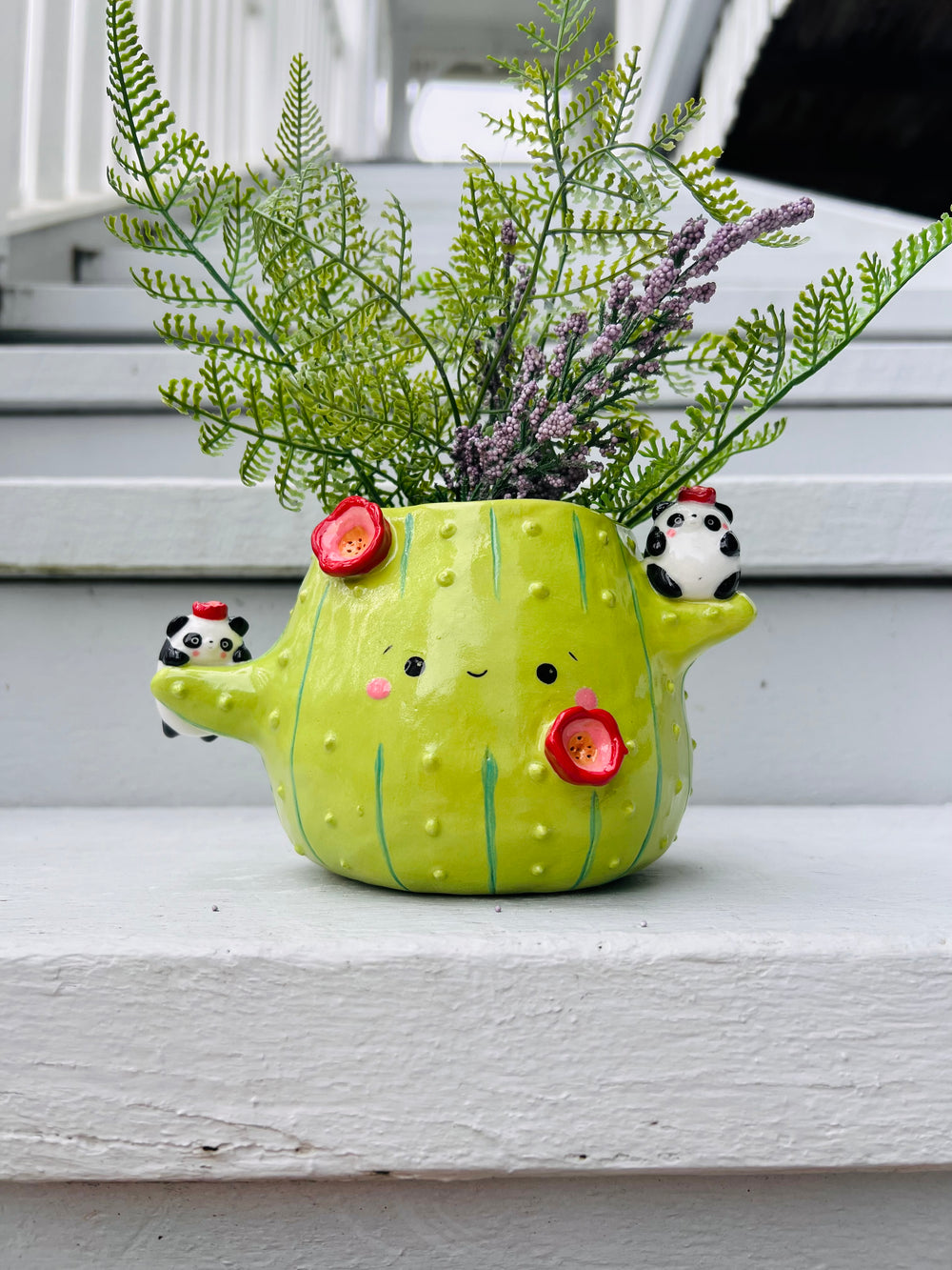 Flowery cactus pot with panda friends, photo 6 of 7