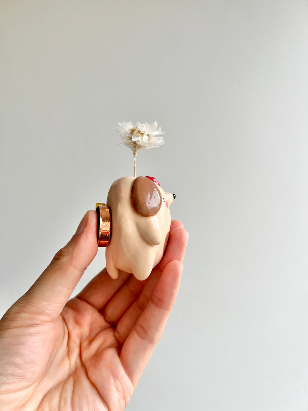 Bud Vase Magnet, photo 2 of 3