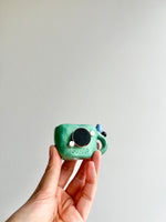 Mug magnet