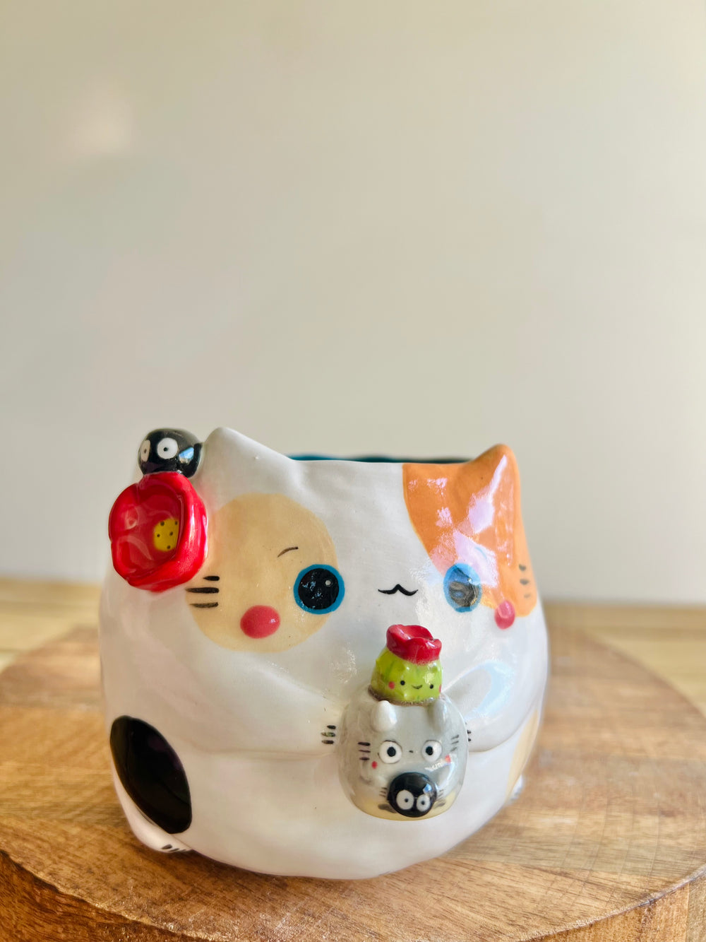 Cat pot with Totoro pot, photo 6 of 7