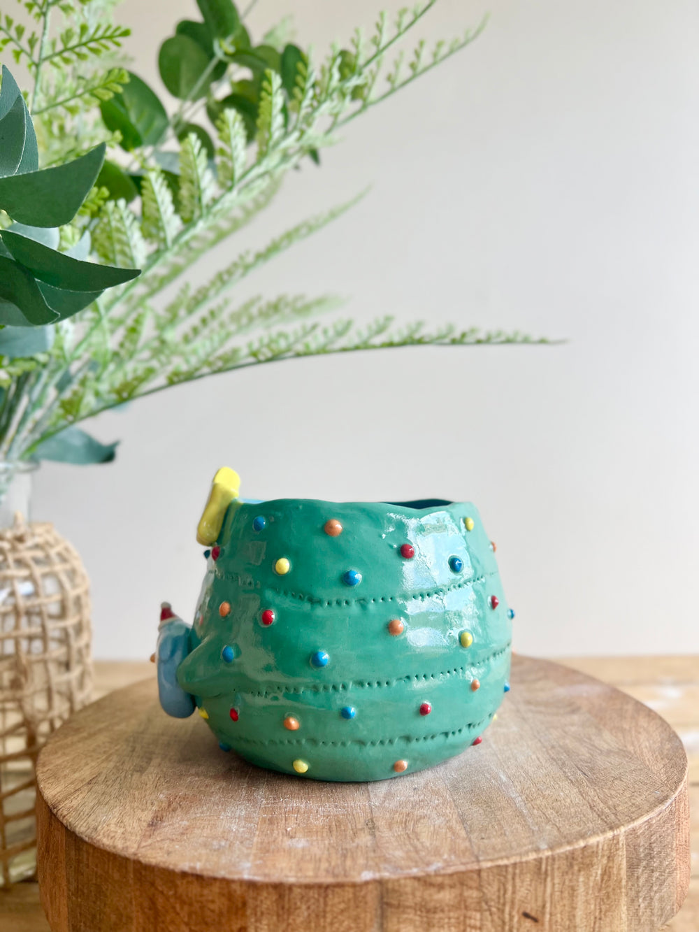 Christmas tree pot with penguin friend, photo 6 of 11