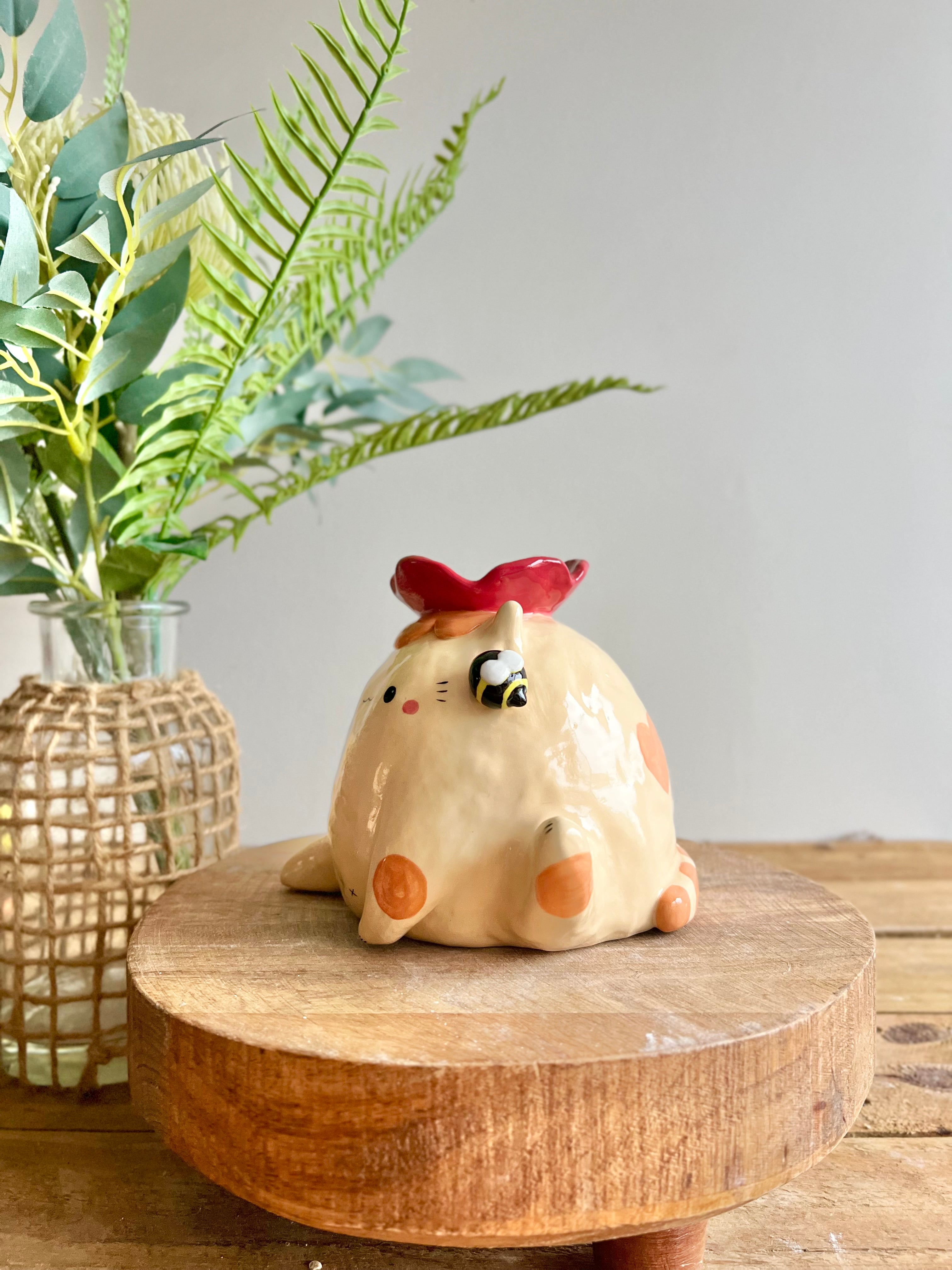 Desk ornament/trinket holder
