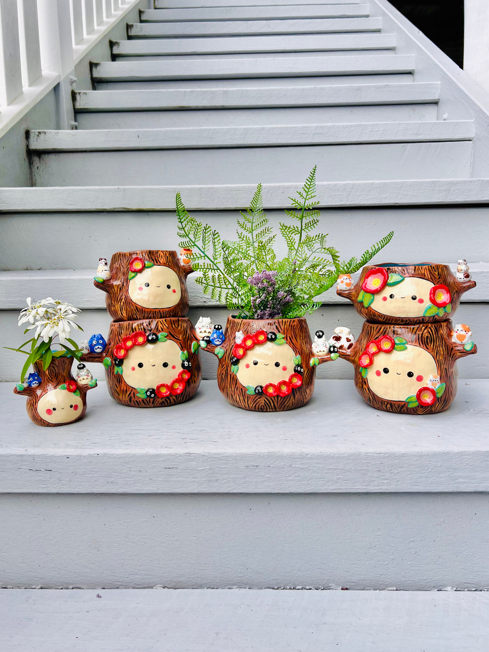 Happy tree pot with cat friends, photo 7 of 8