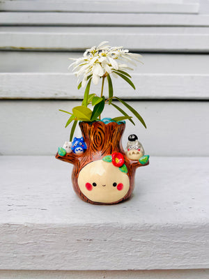 Happy Tree vase with Totoro friends