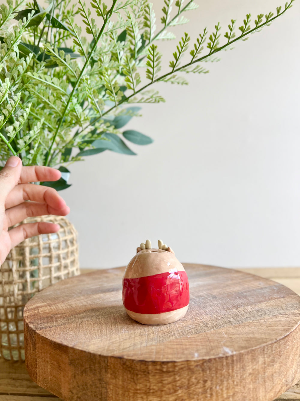 Red Christmas sweater reindeer bud vase, photo 4 of 10