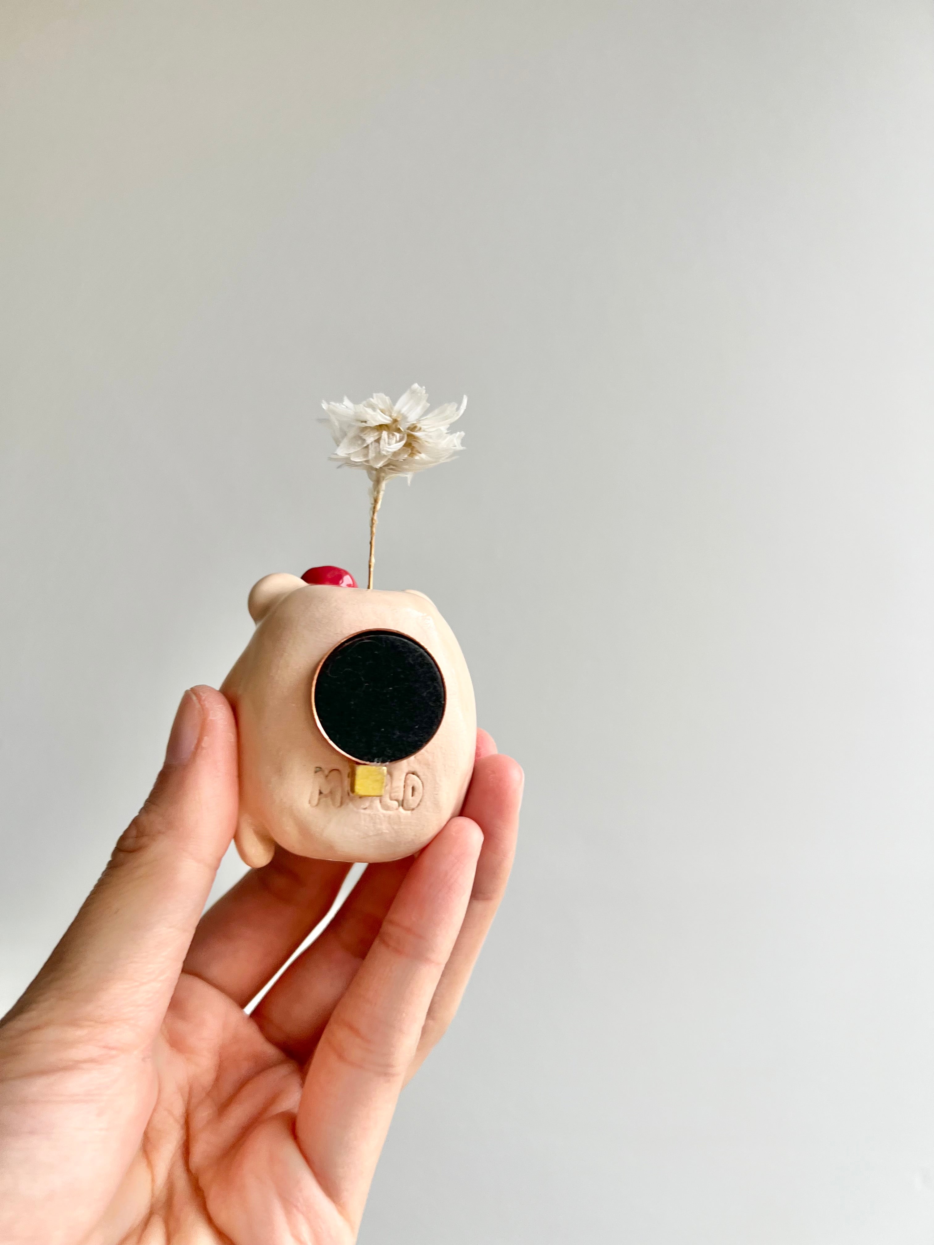 Bud Vase Magnet