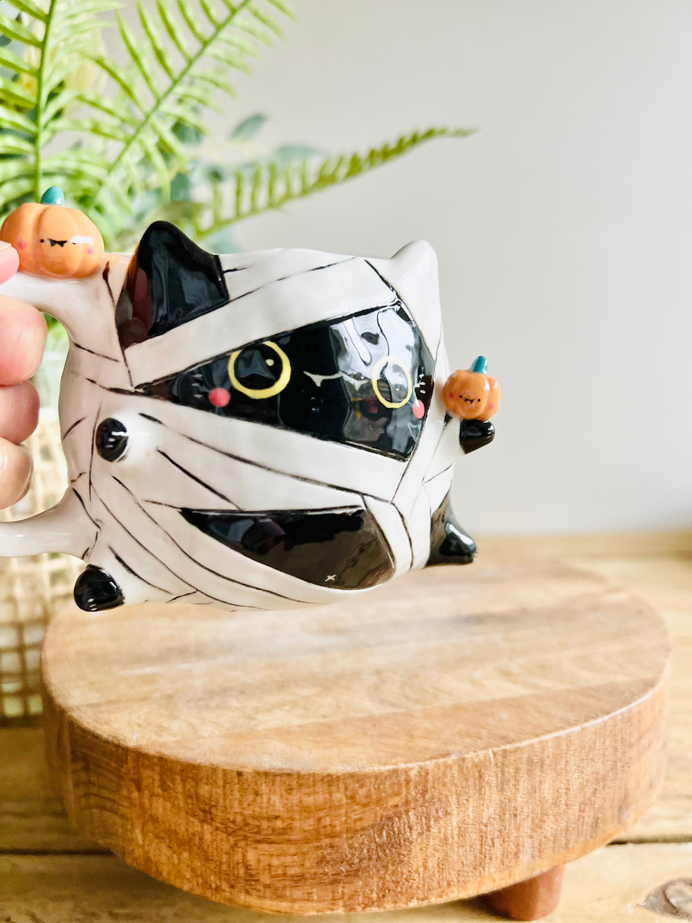 Mummy kitty mug with pumpkin friends, photo 7 of 9