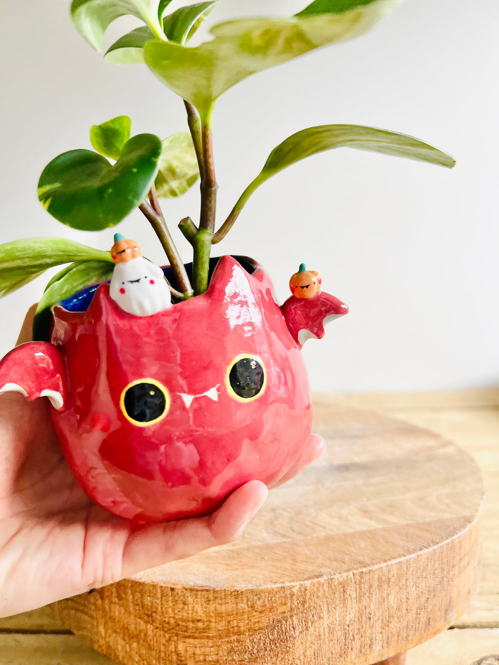 Bat pot with ghost and pumpkin friends, photo 6 of 8