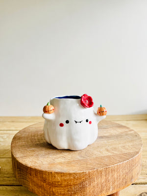 Ghost pot with pumpkin friends