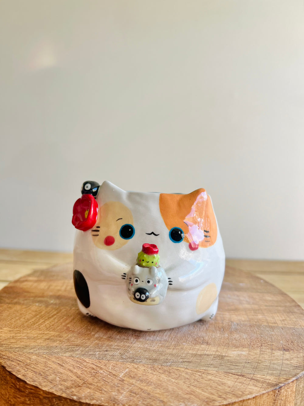 Cat pot with Totoro pot, photo 2 of 7