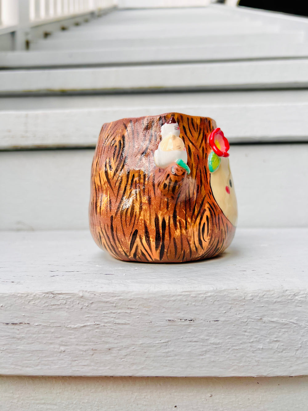Happy tree pot with cat friends, photo 2 of 8