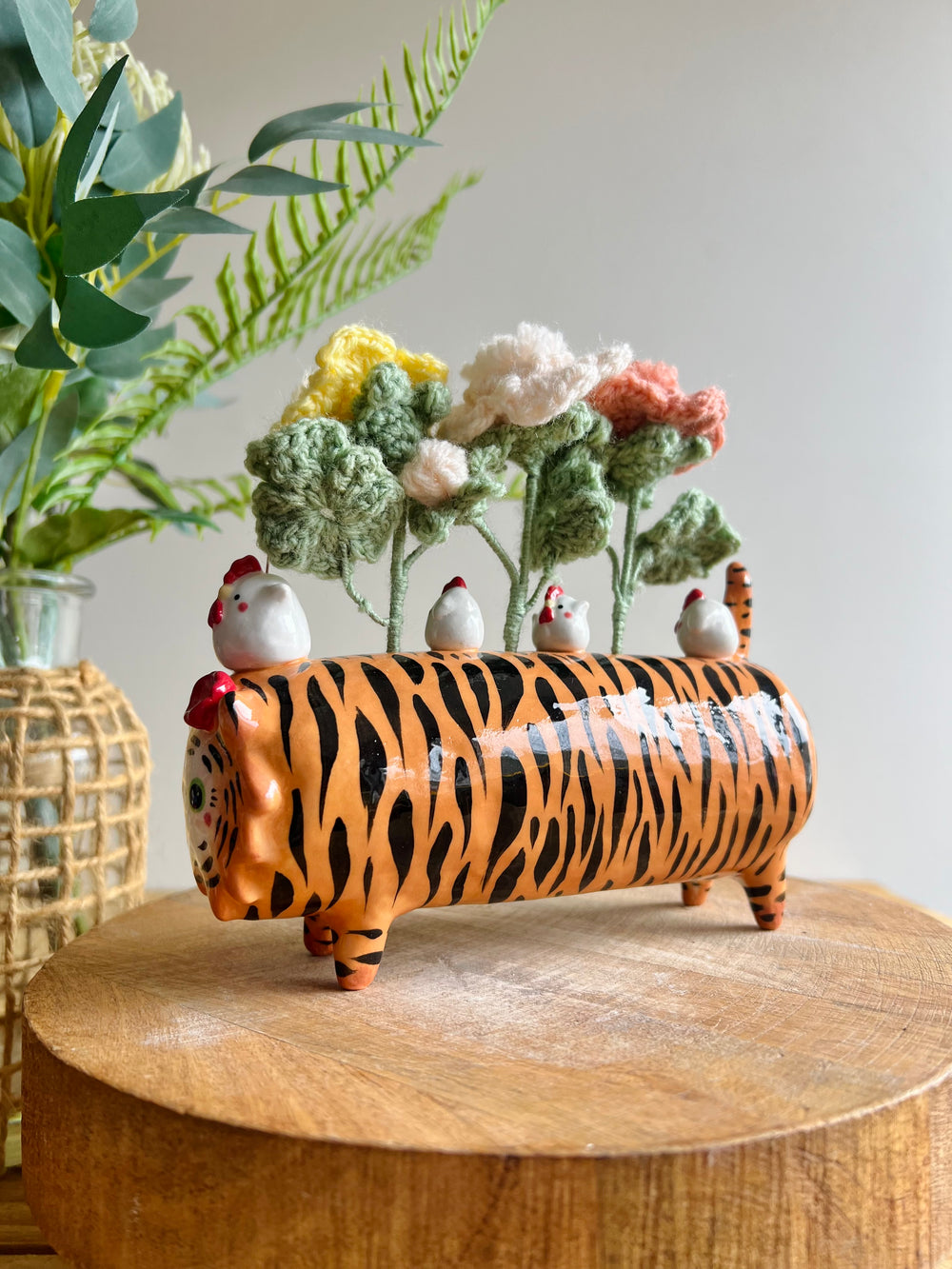 Long tiger bud vase, photo 17 of 17