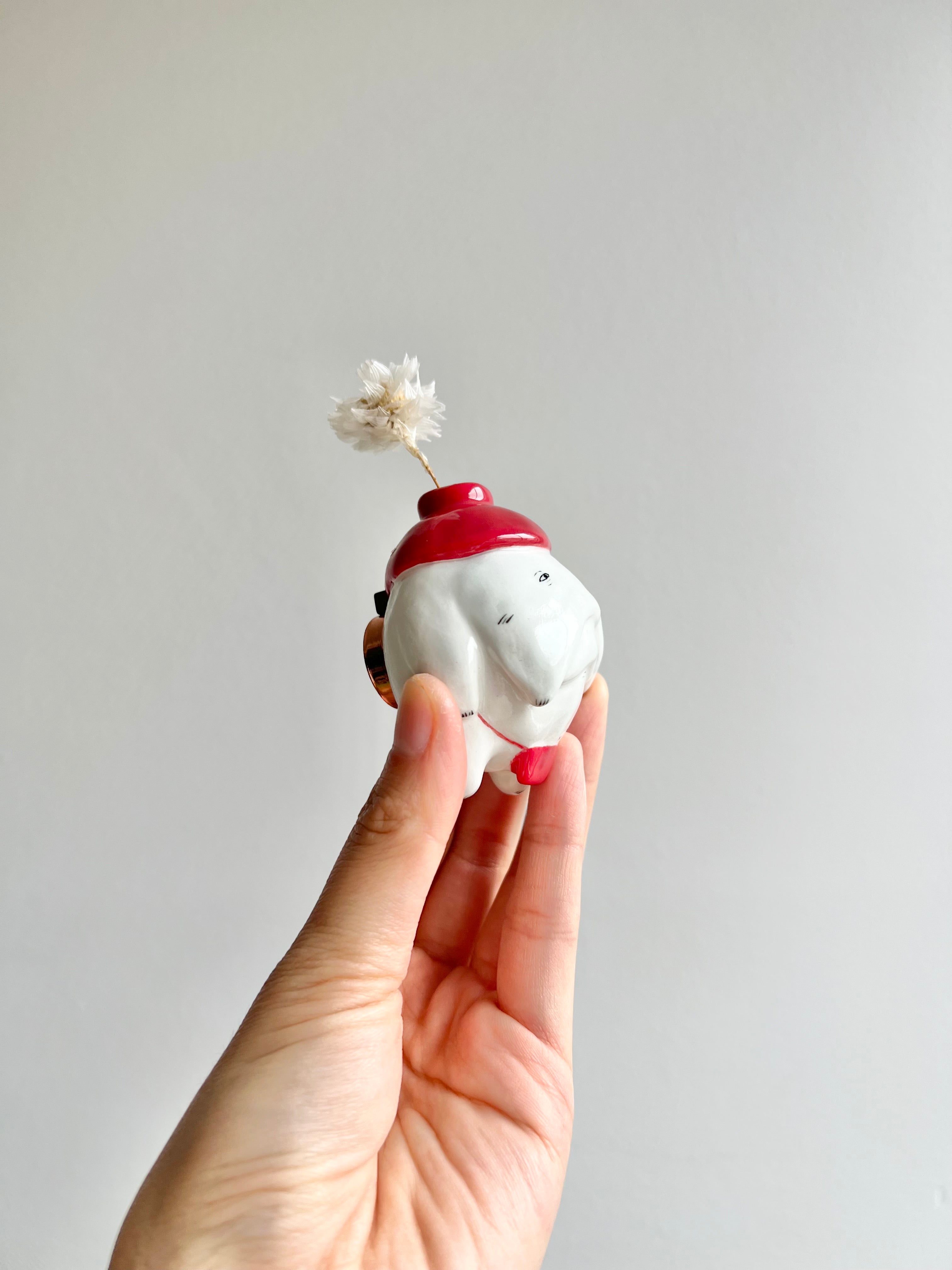 Bud vase Magnet