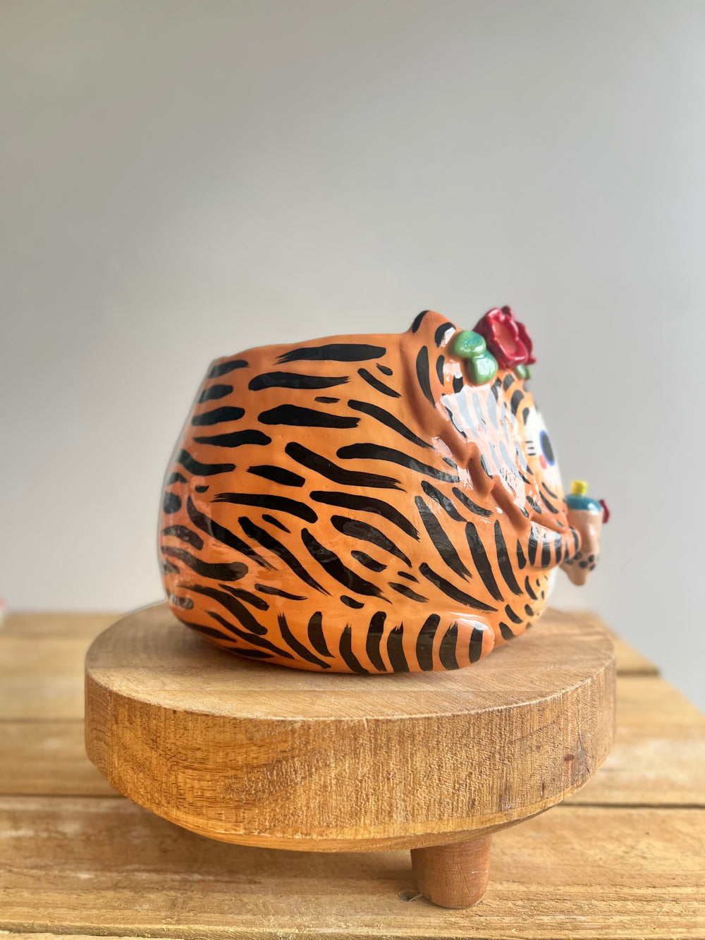 BIG planter pot, photo 5 of 11