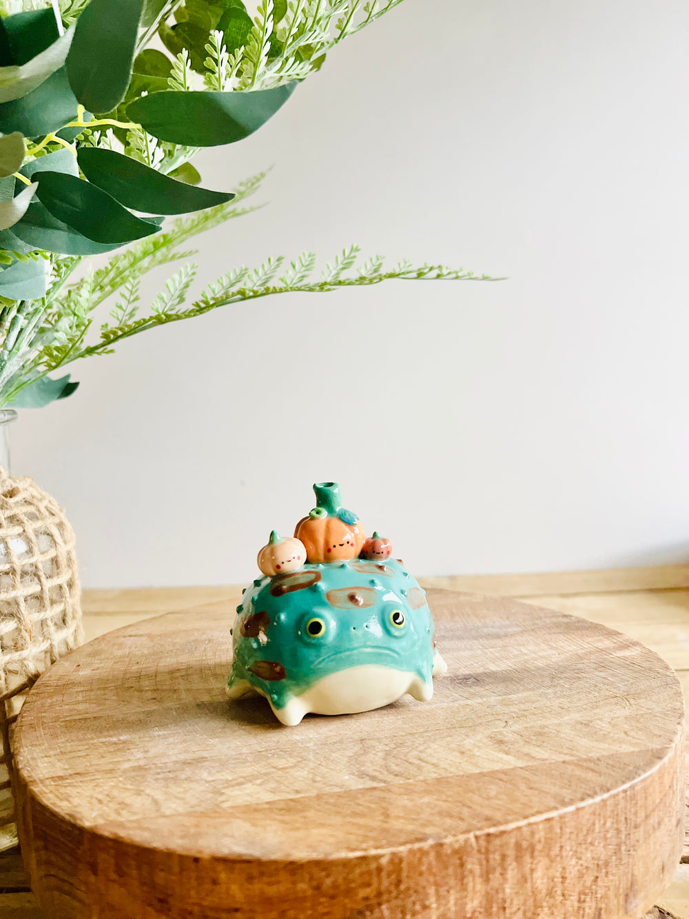 Grumpy Froggo with pumpkin friends bud vase, photo 6 of 9