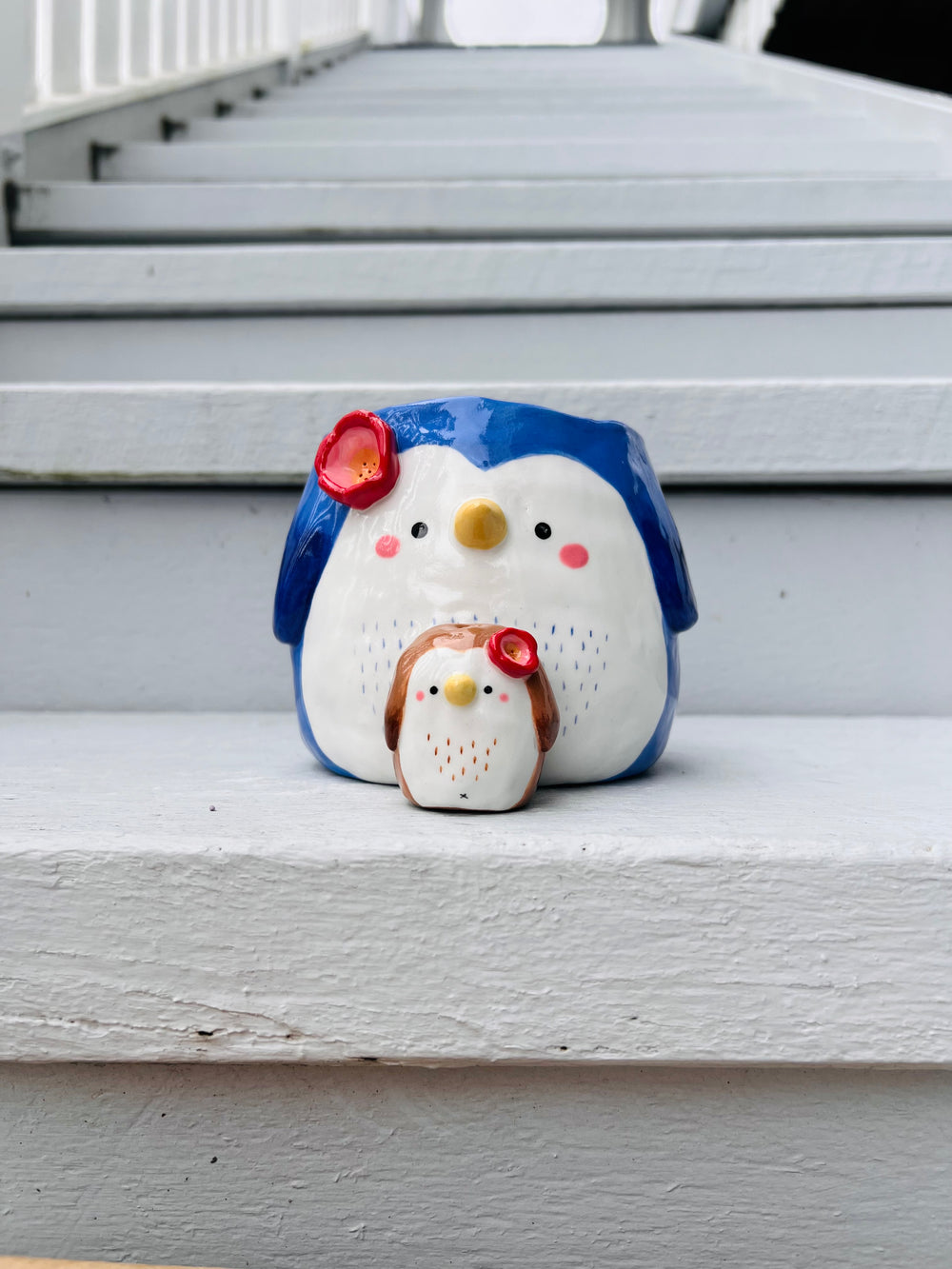 2in1 Penguin pot with baby penguin vase, photo 1 of 8