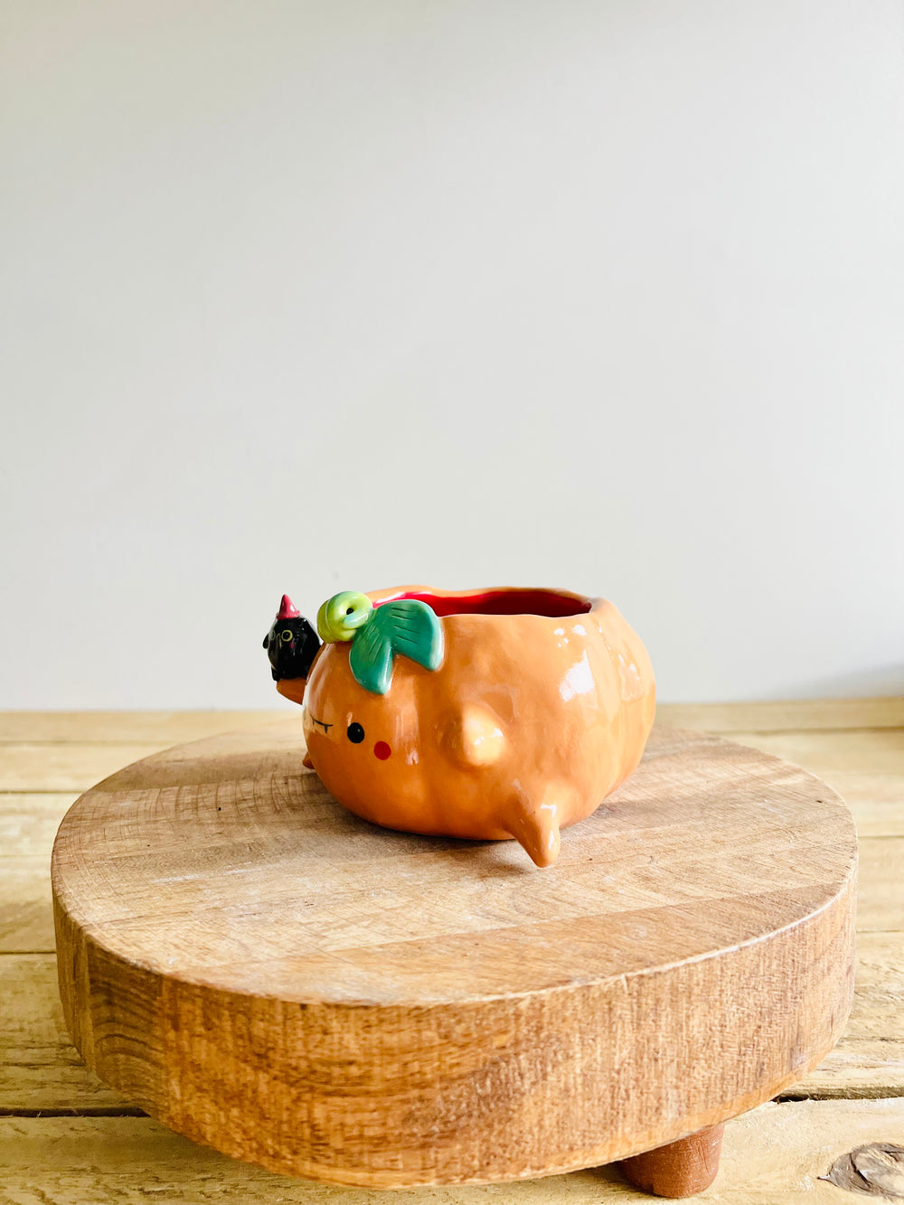 Pumpkin pot with black cat friend, photo 4 of 7