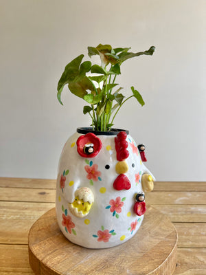 Large Chicken pot/vase
