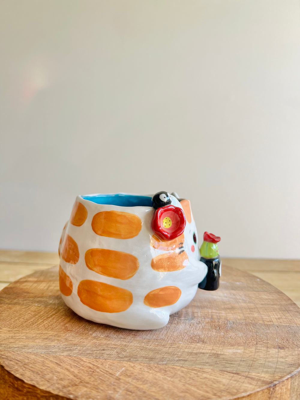 Stripey Ginger Cat Pot with No Face planter, photo 3 of 7