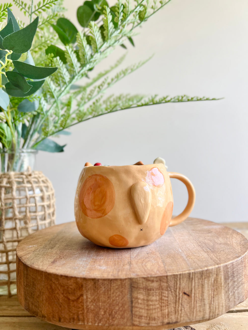Festive gift bearing ginger cat mug with gingerbread friend, photo 5 of 13