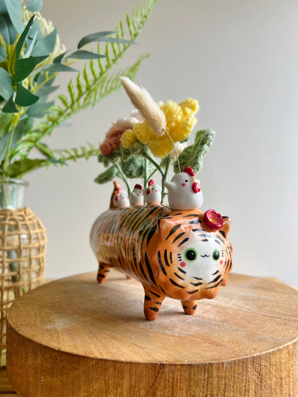 Long tiger bud vase, photo 1 of 17