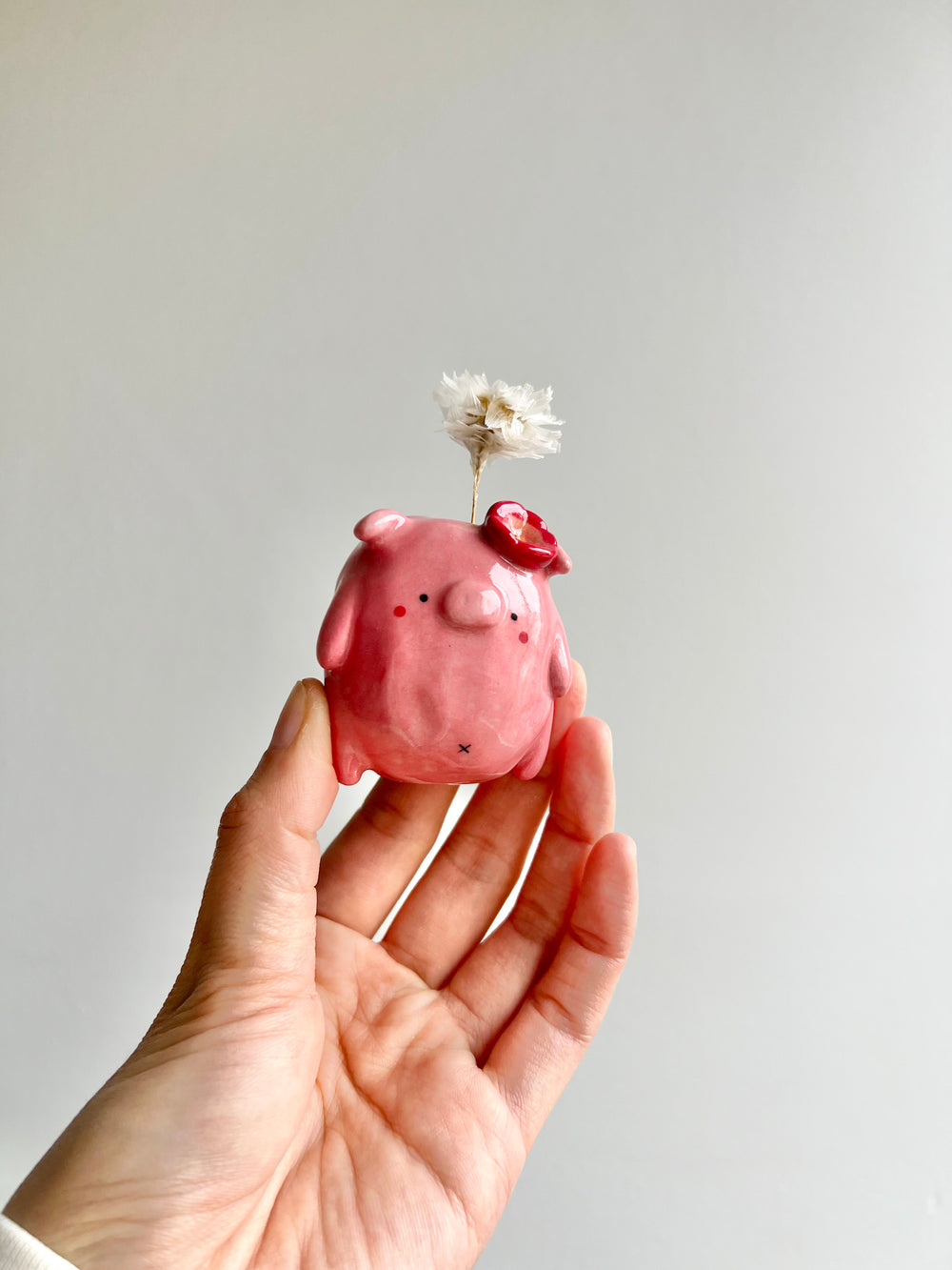 Bud Vase Magnet, photo 1 of 3
