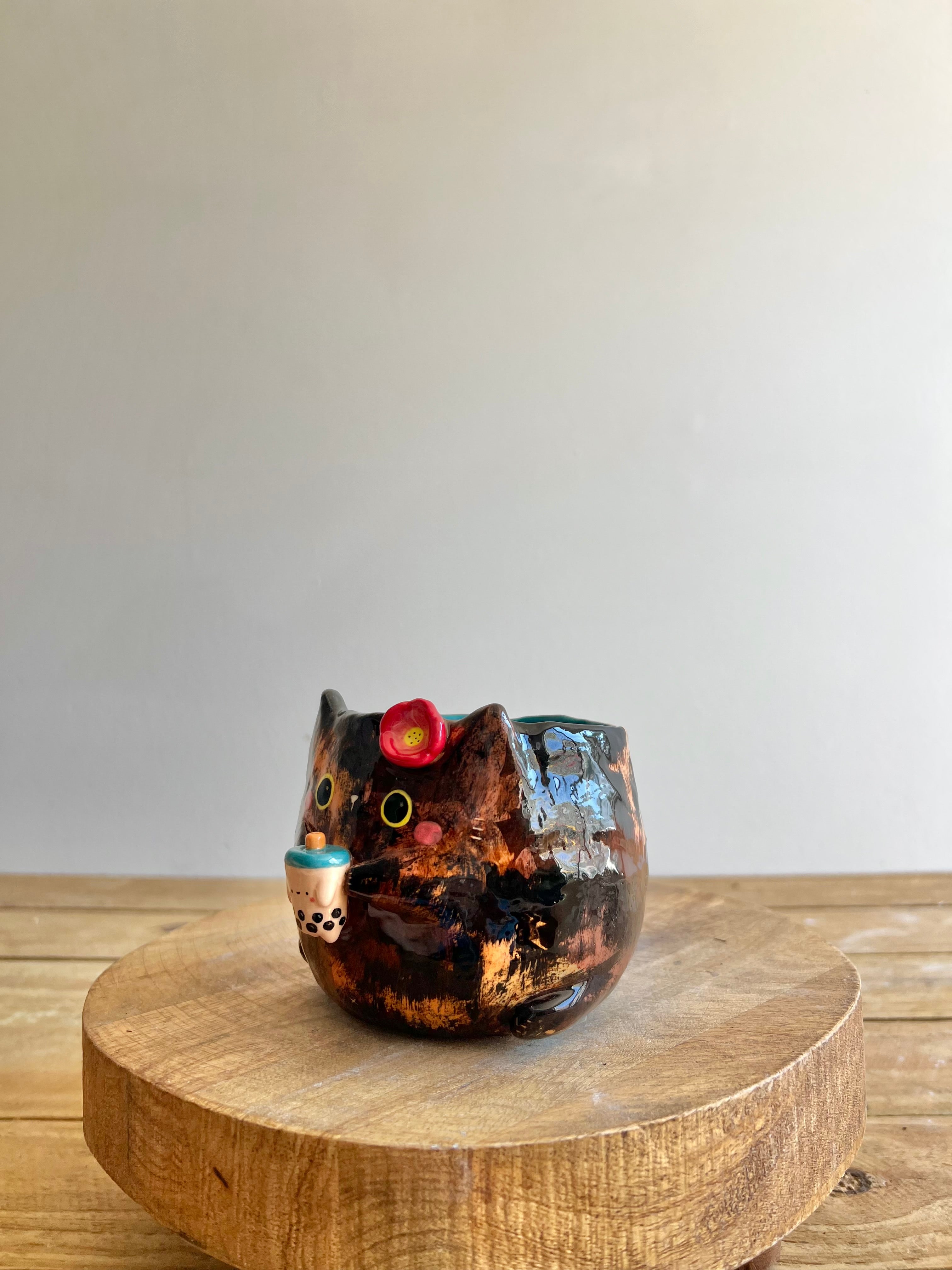 Tortie Pot