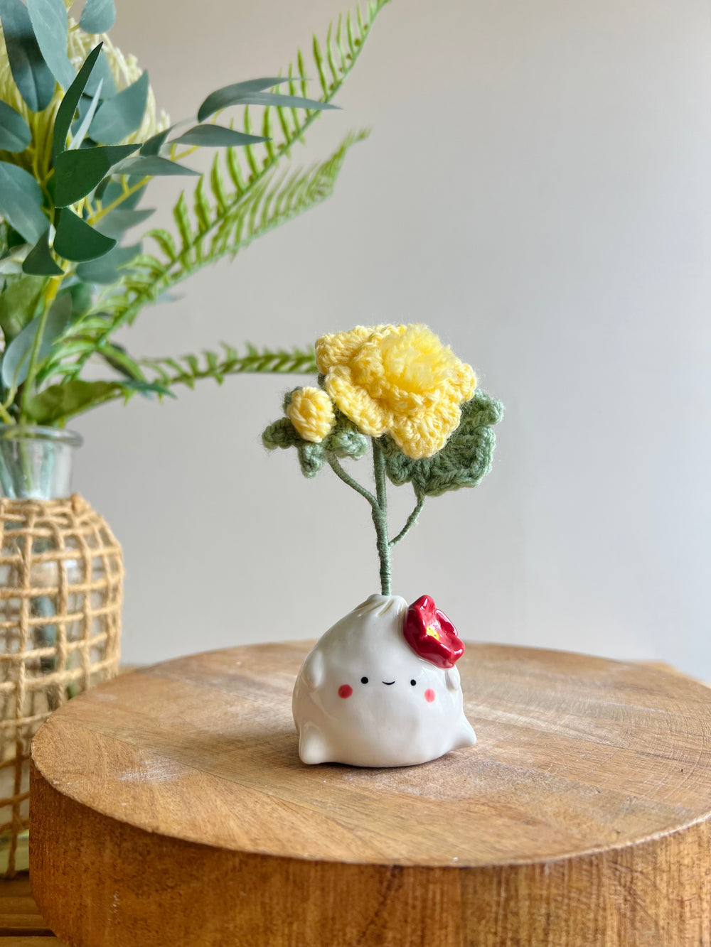 Bud vase, photo 1 of 6