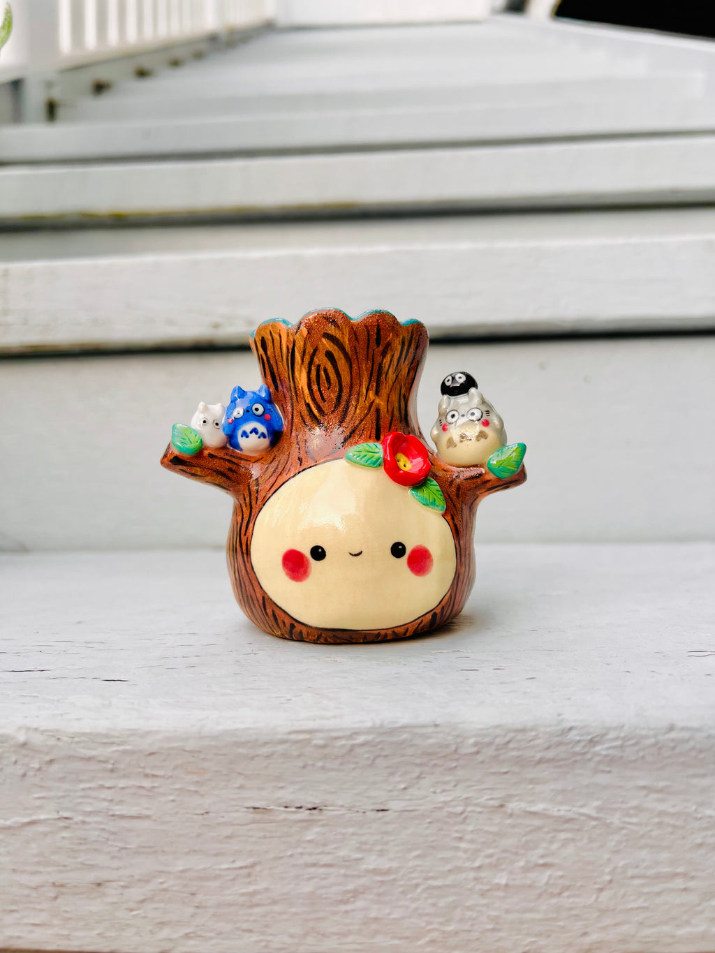 Happy Tree vase with Totoro friends