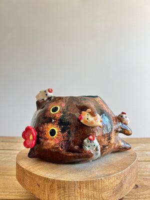 BIG mama Tortie pot