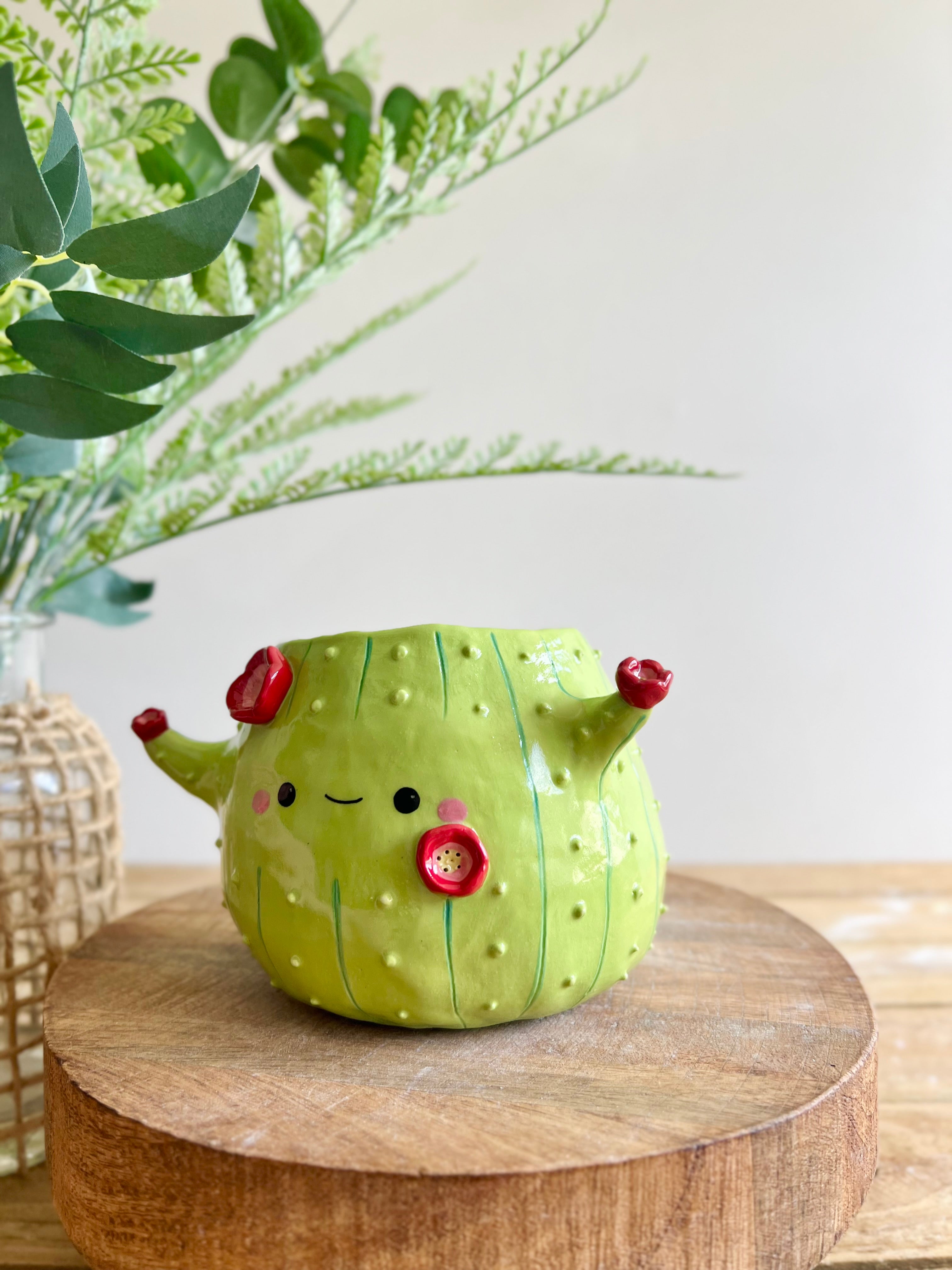 Flowery MULD Cactus pot #2