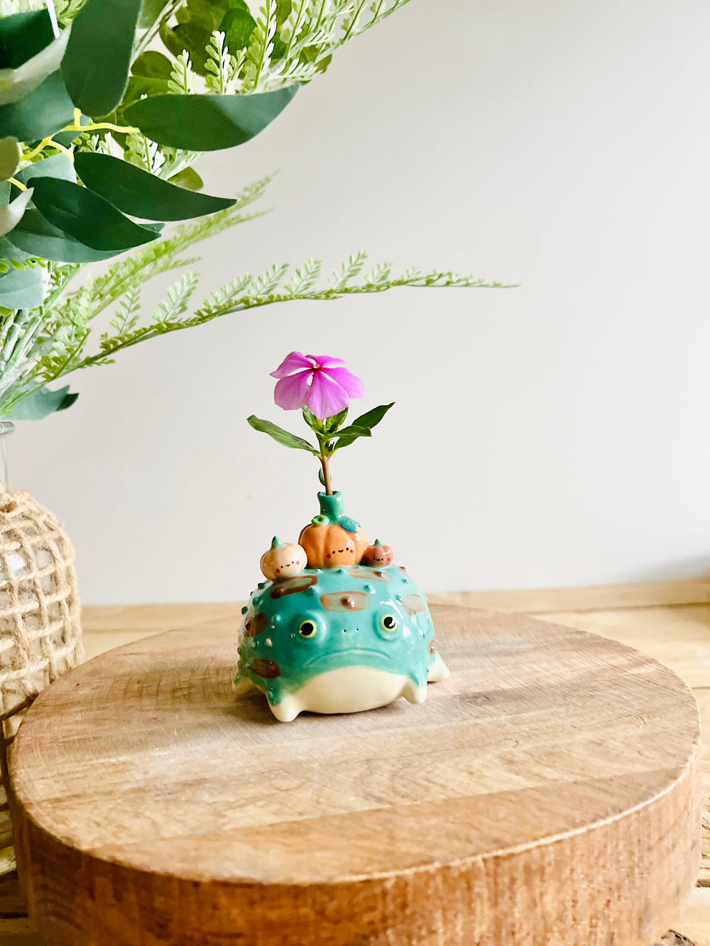 Grumpy Froggo with pumpkin friends bud vase, photo 7 of 9