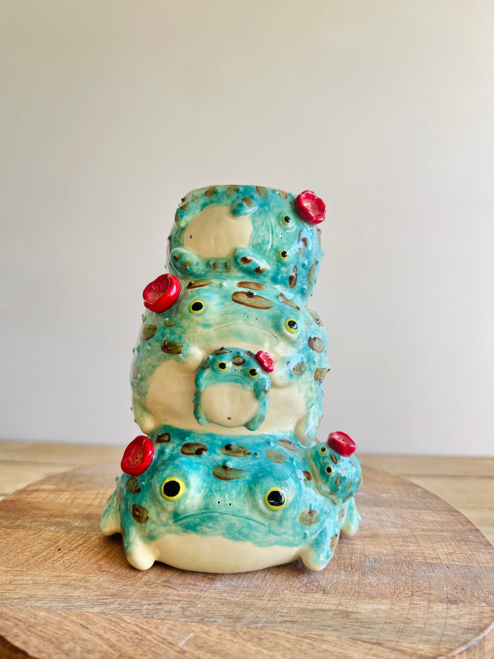 Grump Froggo family trio stack vase, photo 2 of 8