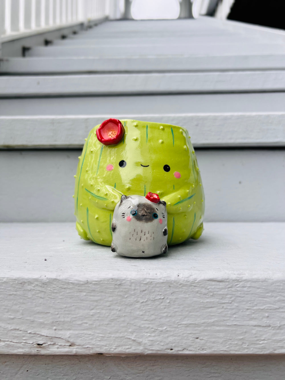 2in1 Cactus pot with grey cat vase friend, photo 1 of 7