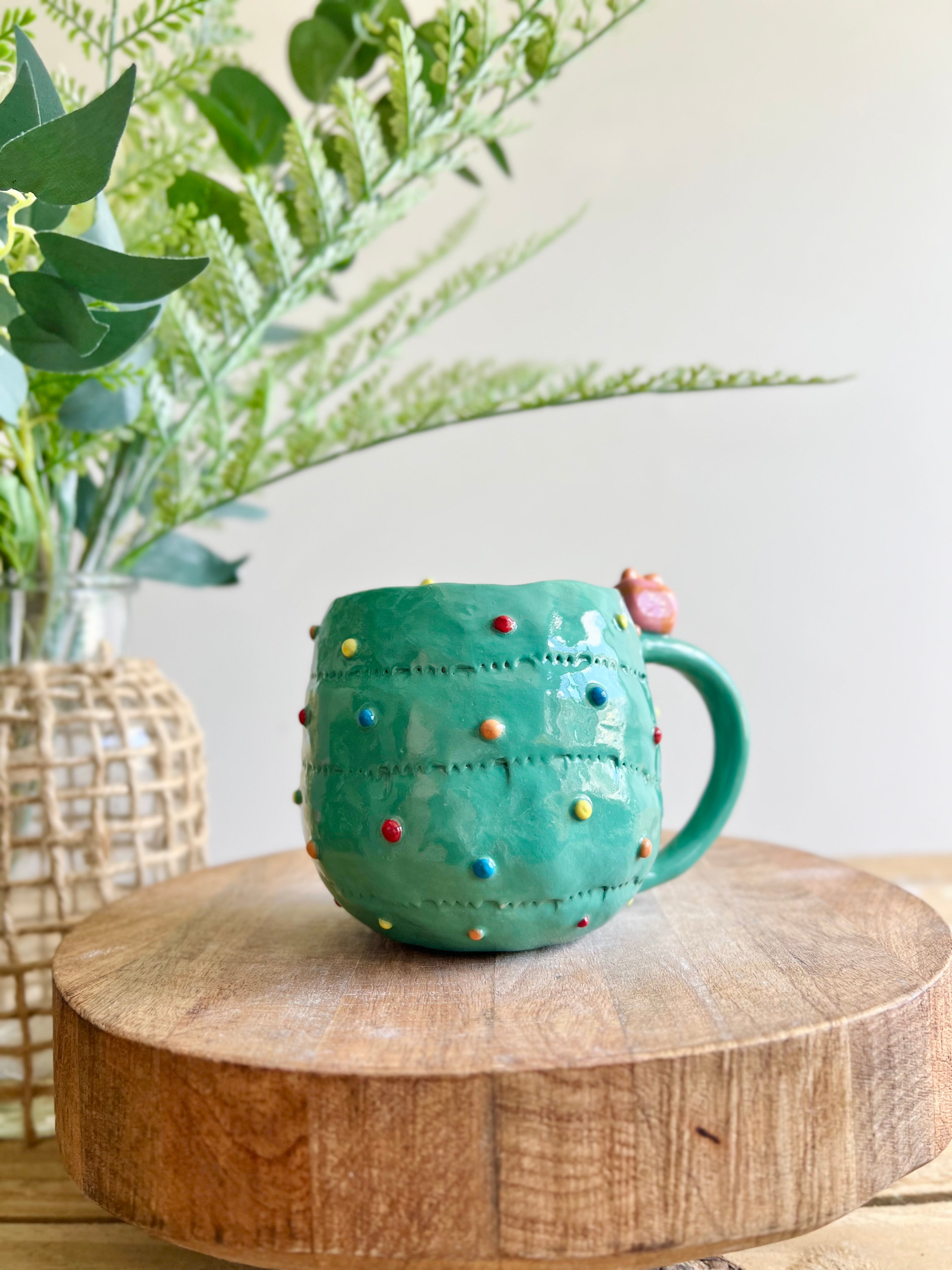 Christmas tree mug with gingerbread and present friend