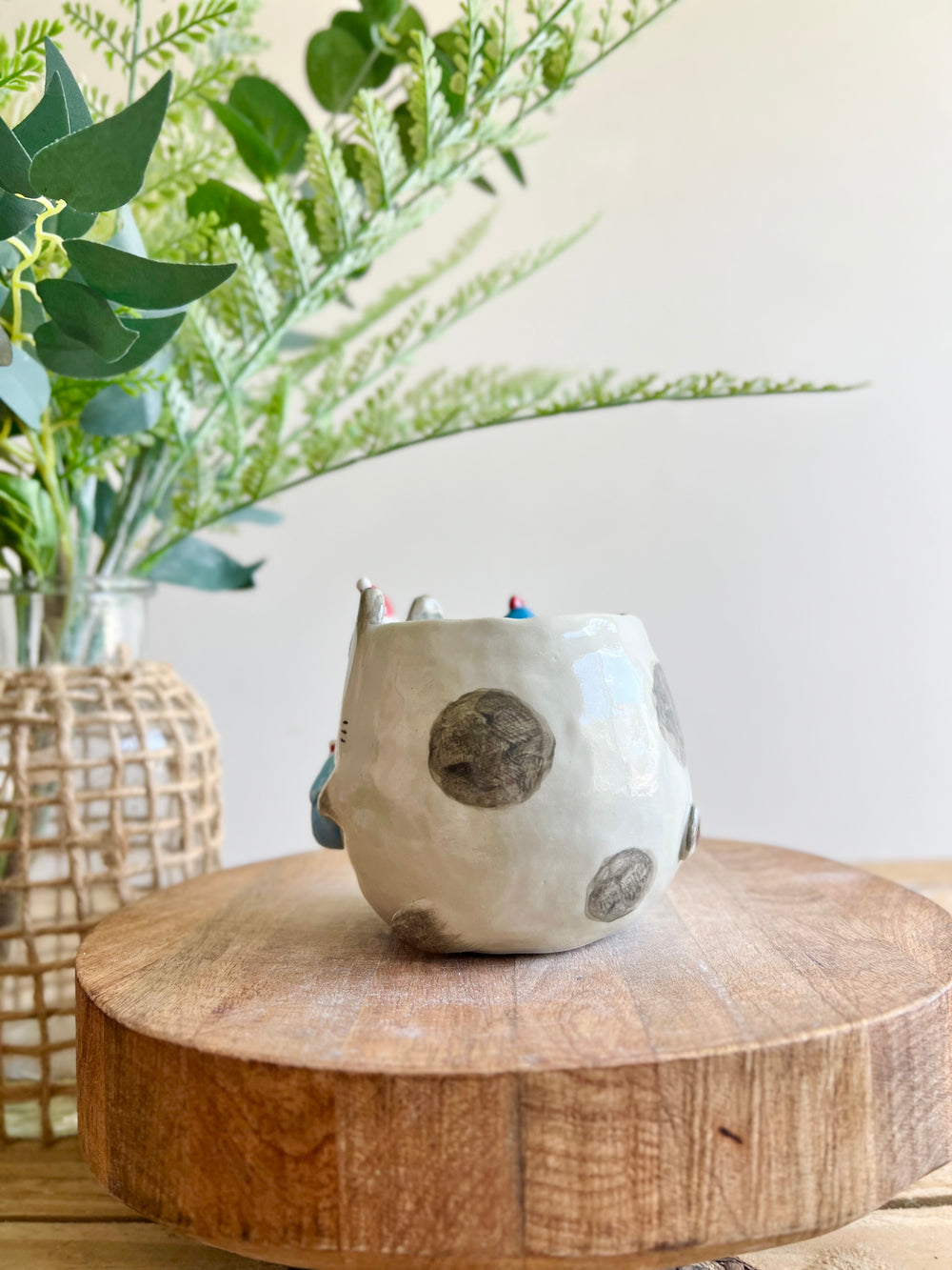 Festive bunny mug with penguin friends, photo 5 of 13