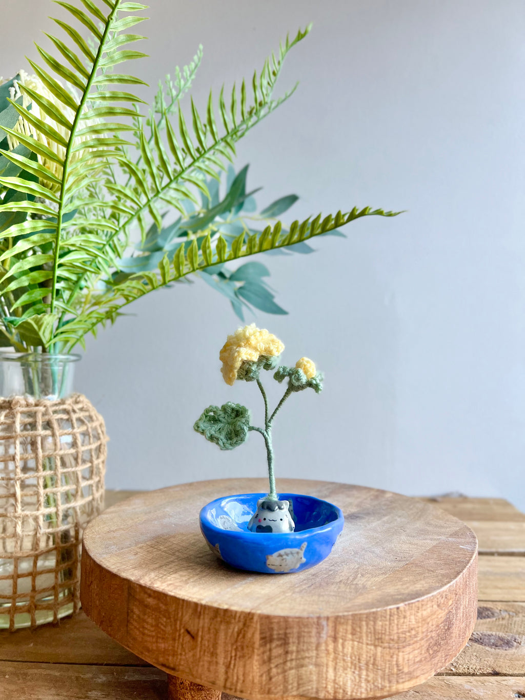 Bud vase trinket dish