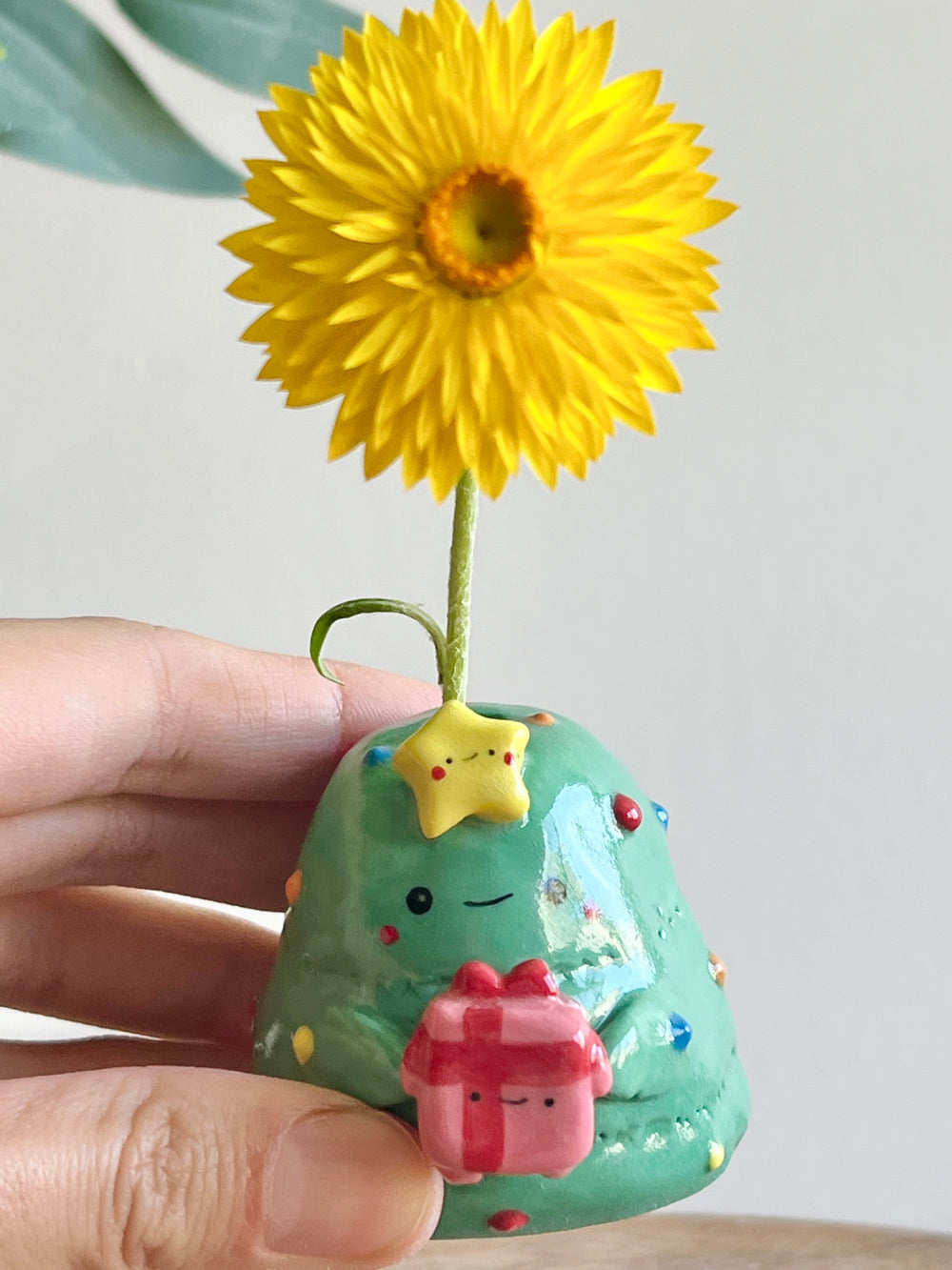 Mini Christmas tree with present friend bud vase, photo 13 of 13