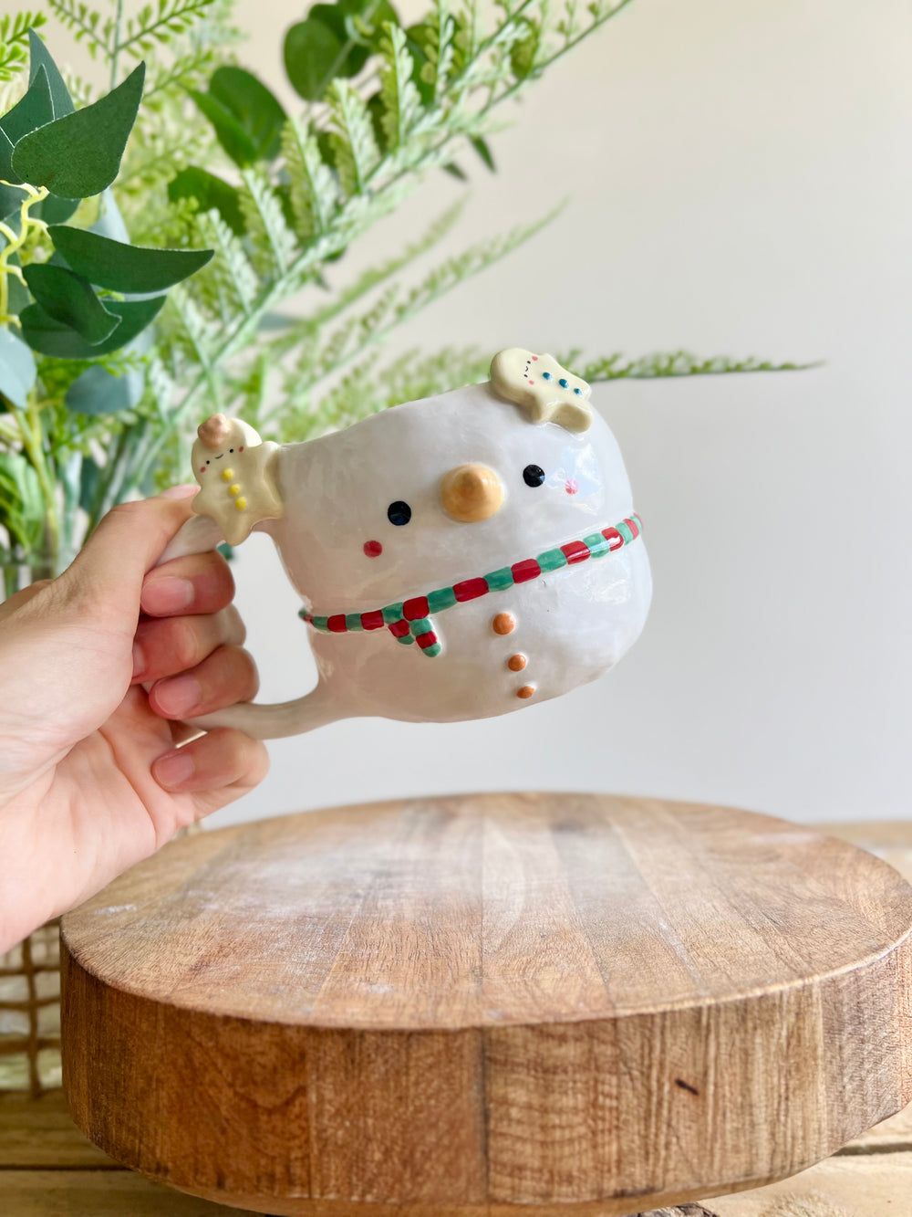 Snowman mug with gingerbread friends, photo 10 of 12