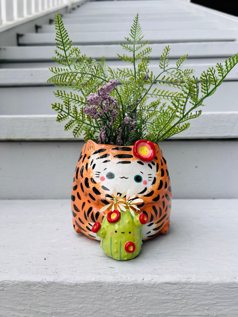 2in1 Tiger pot with cactus vase friend, photo 6 of 8