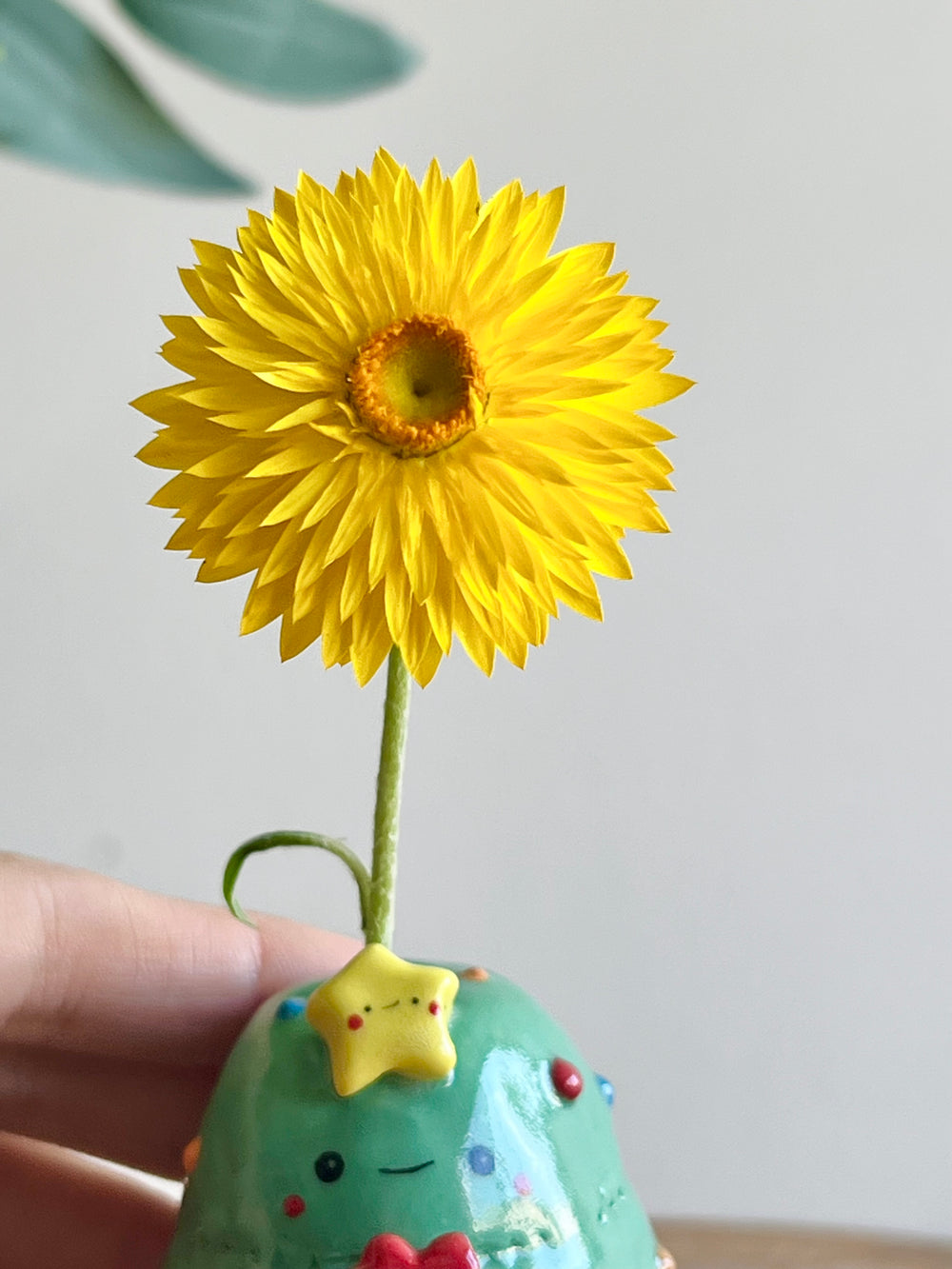 Mini Christmas tree with present friend bud vase, photo 11 of 13
