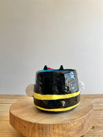 Bee Pot