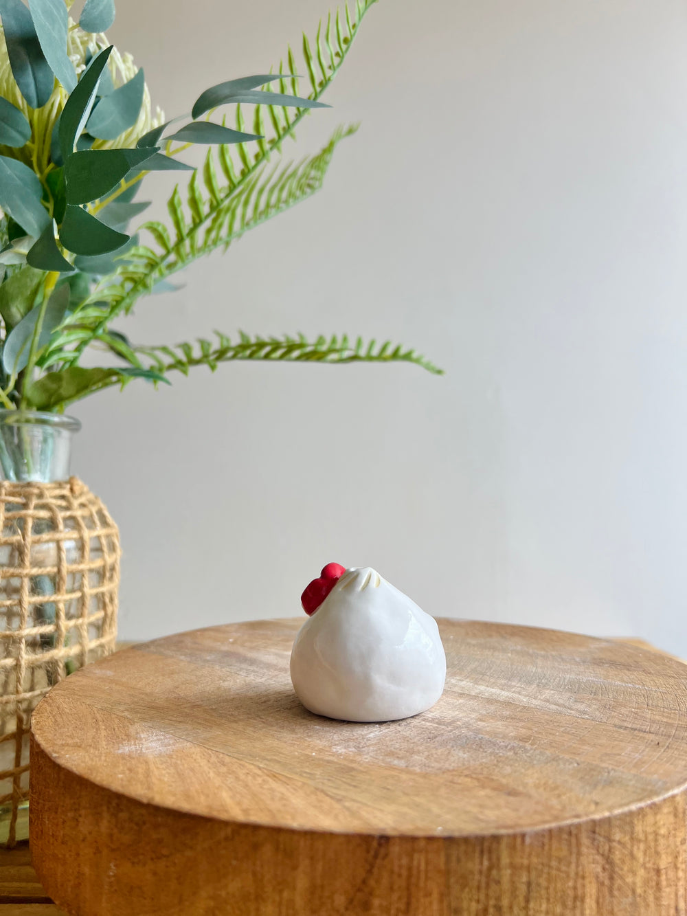 Bud vase, photo 3 of 6