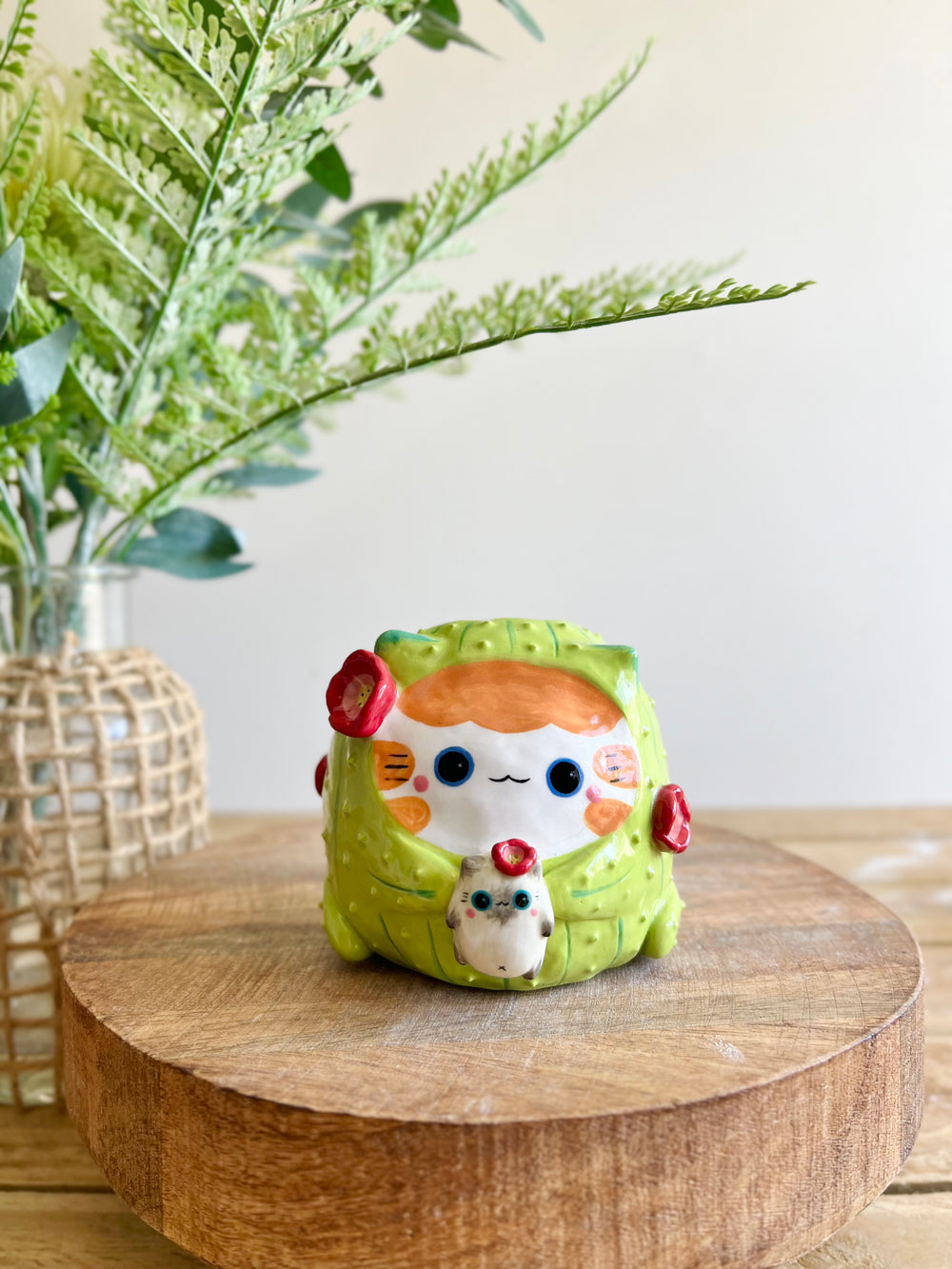 Flowery Ginger CAT-us vase with grey cat friend, photo 2 of 17