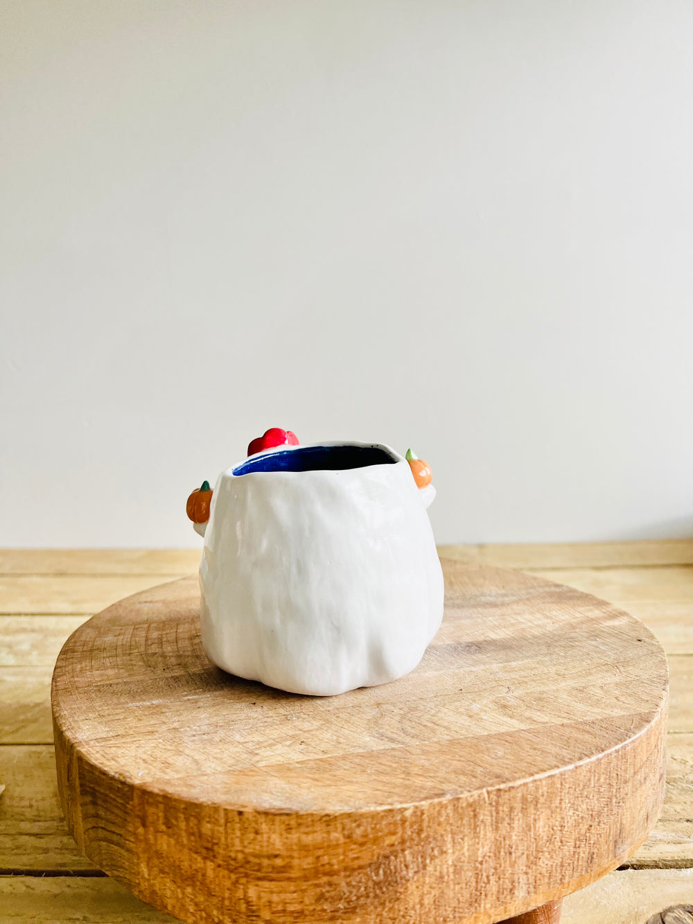 Ghost pot with pumpkin friends, photo 3 of 8