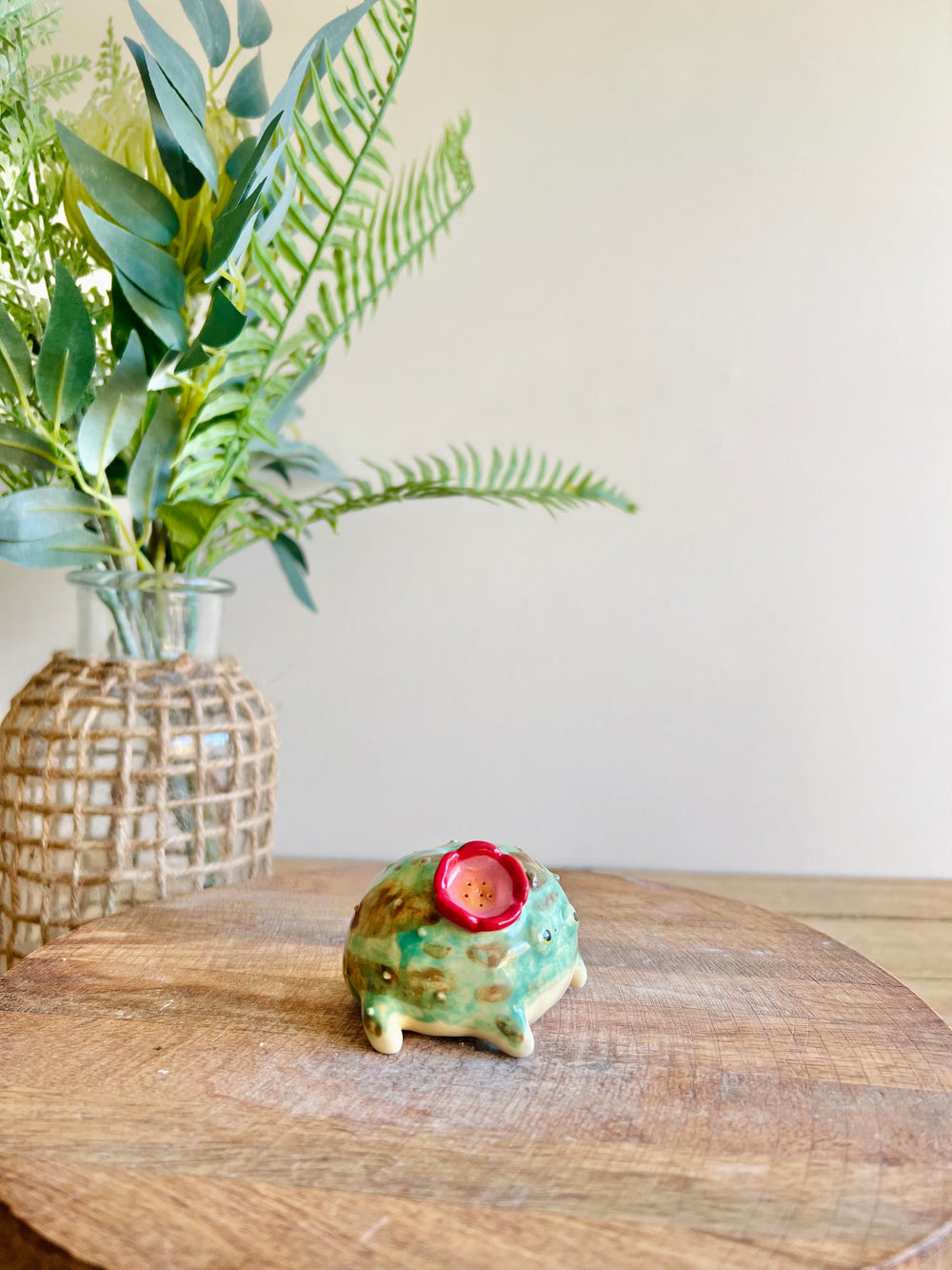Grump Froggo bud vase #1, photo 3 of 7