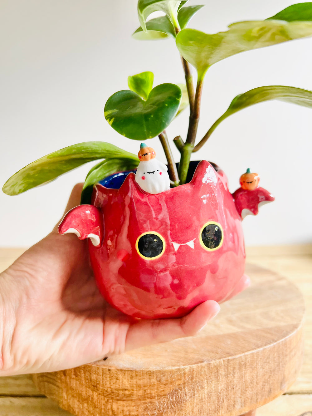 Bat pot with ghost and pumpkin friends, photo 7 of 8