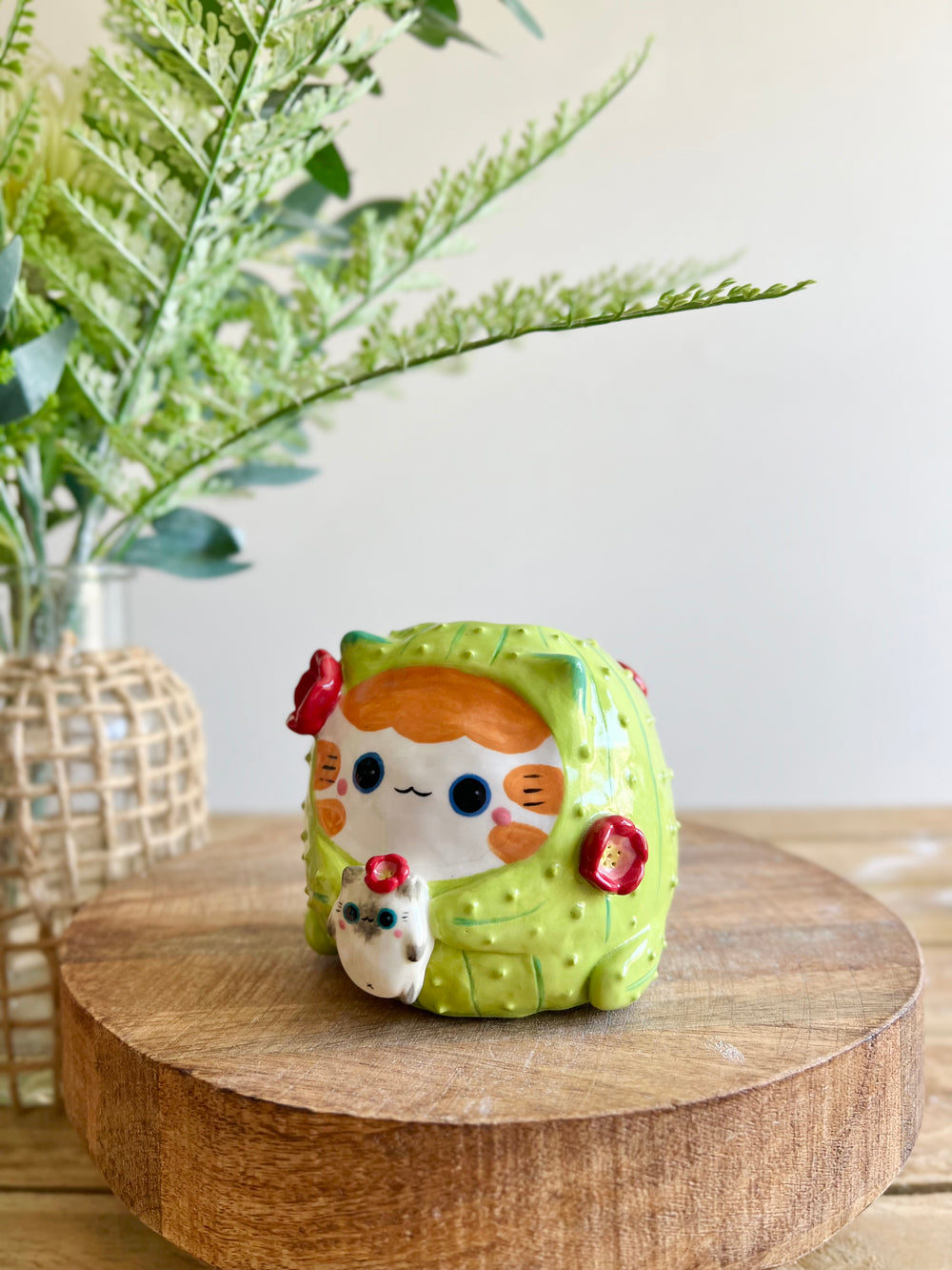 Flowery Ginger CAT-us vase with grey cat friend, photo 8 of 17